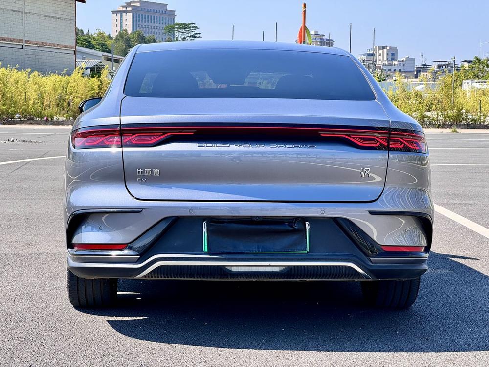 BYD Han 2024 immagine di auto #5