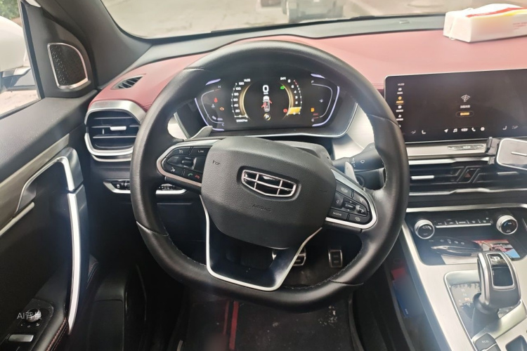 GEELY Coolray 2019 car image #12