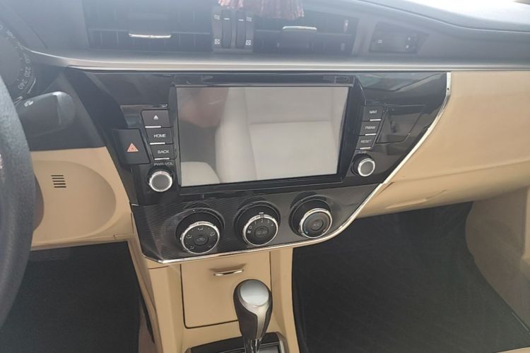 Toyota Corolla 2016 #13 Toyota Corolla 2016 car image #13