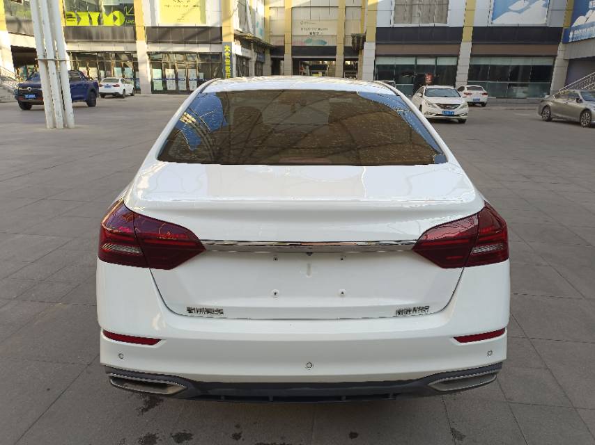 GEELY Emgrand 2021 car image #4