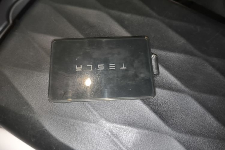 Tesla Model Y 2022 #9 Tesla Model Y 2022 car image #9