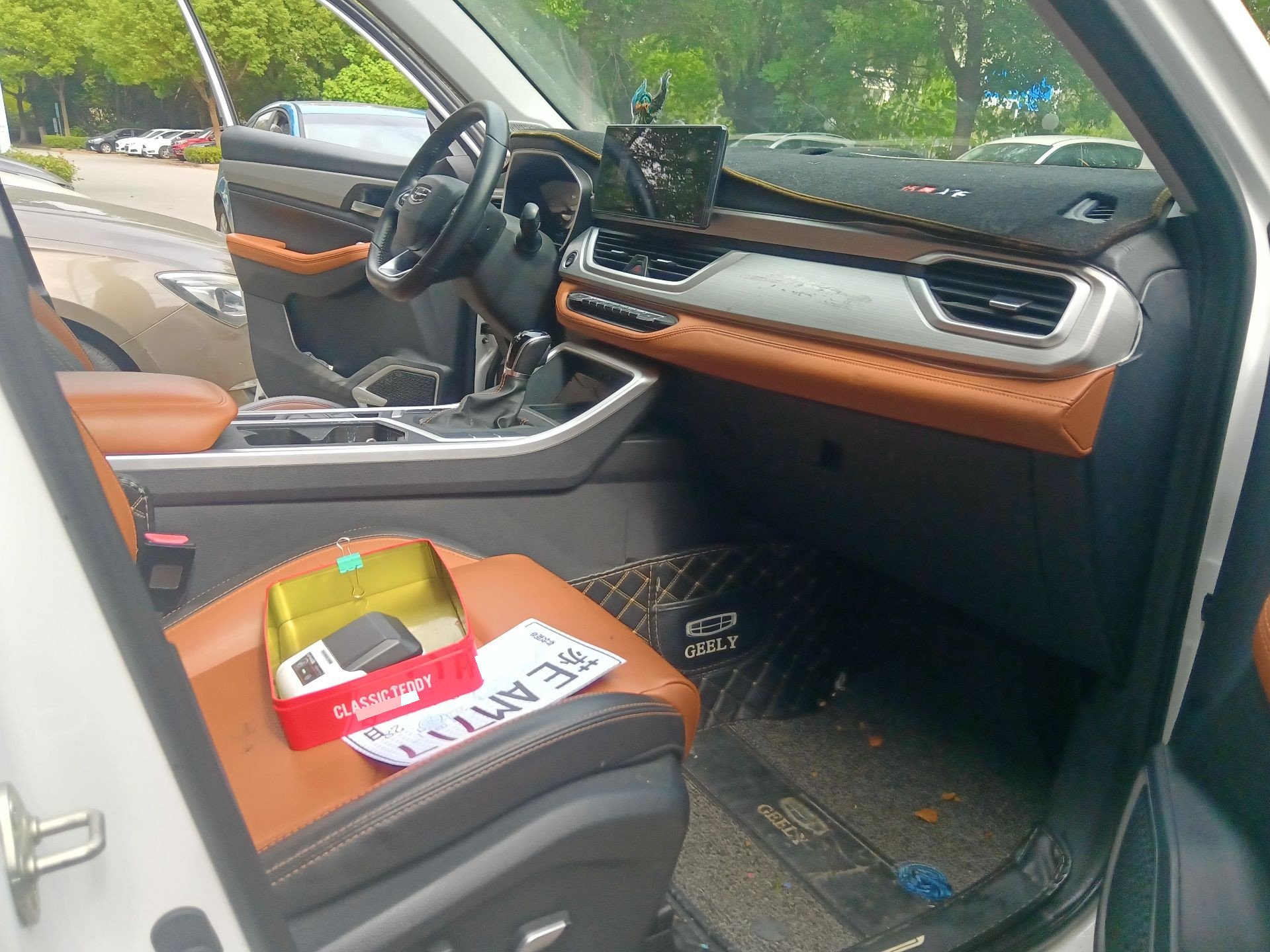 GEELY Vision X6 2020 #2 GEELY Vision X6 2020 car image #2
