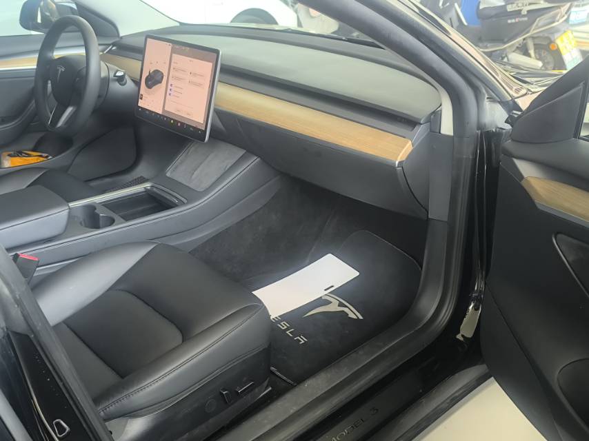 Tesla Model 3 2023 #5 Tesla Model 3 2023 car image #5