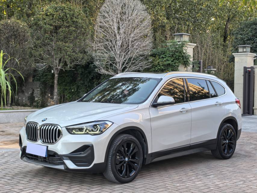 BMW X1 2021 car image #3