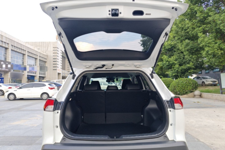 Toyota Corolla Cross 2024 car image #19