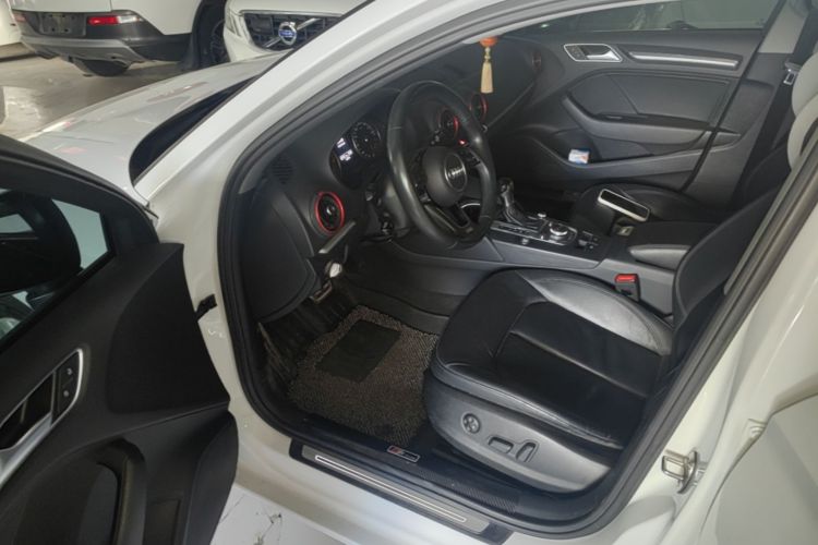 Audi A3 2020 car image #16