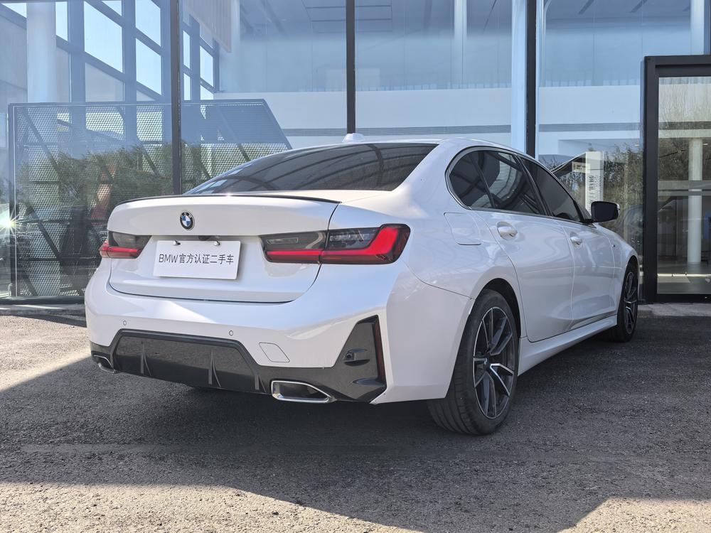 BMW 3 Series 2024 #5 BMW 3 Series 2024 immagine di auto #5