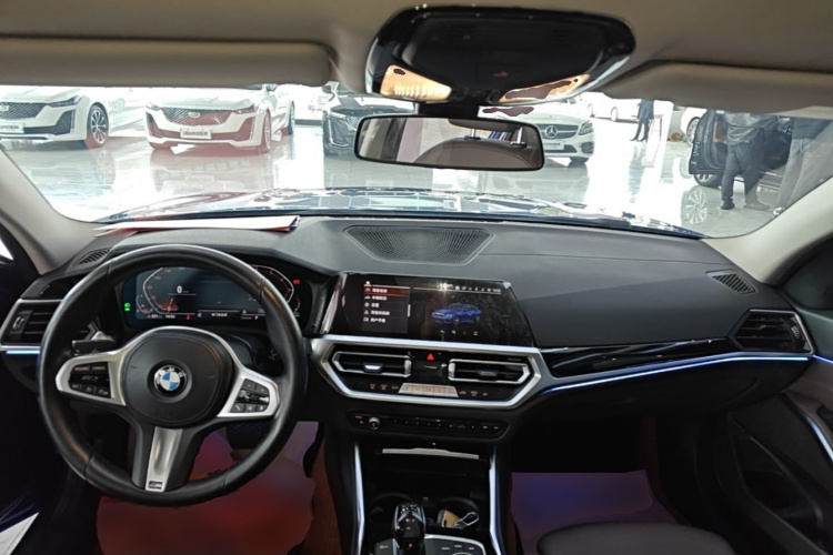 BMW 3 Series 2021 imagem de carro #10