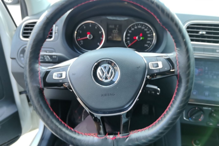 Volkswagen Polo 2017 #15 Volkswagen Polo 2017 car image #15