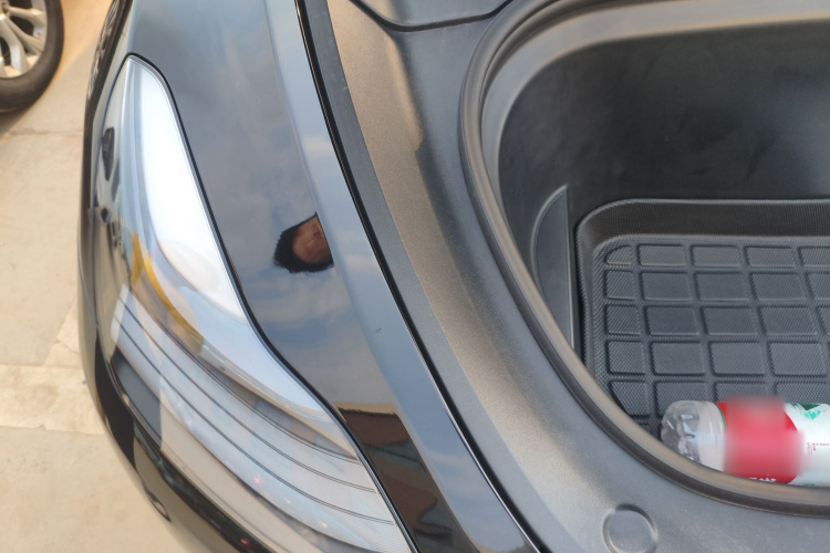 Tesla Model Y 2021 car image #28