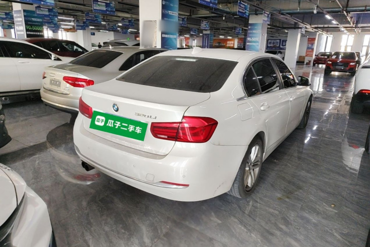 BMW 3 Series 2017 #7 BMW 3 Series 2017 car image #7
