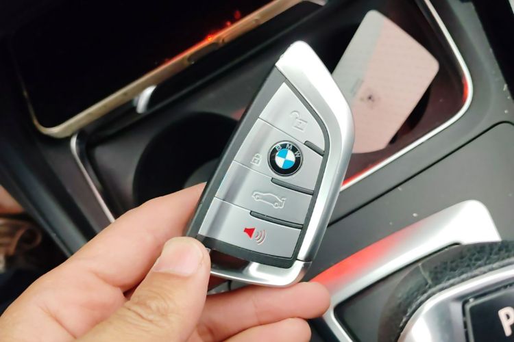 BMW 3 Series GT 2020 car image #9