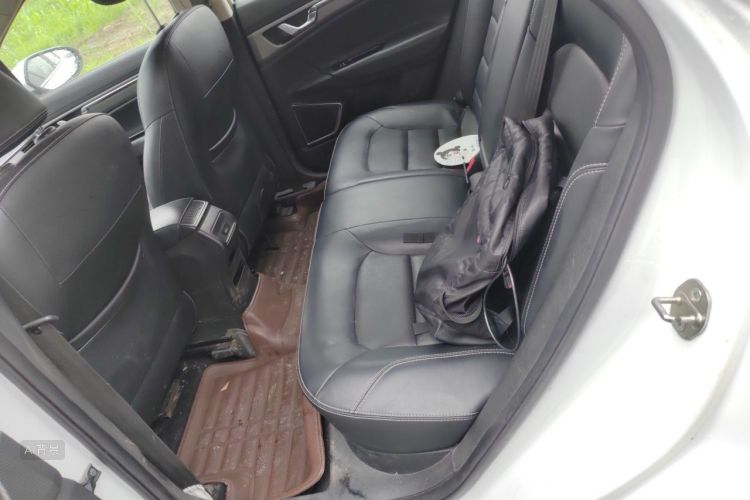 GEELY Emgrand GS 2017 car image #19