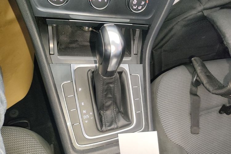 Volkswagen Golf 2018 #14 Volkswagen Golf 2018 car image #14