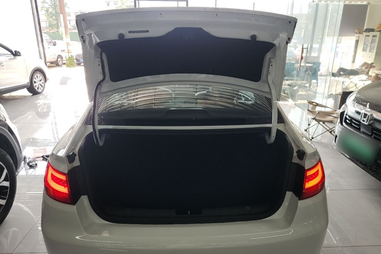 GEELY Emgrand GL 2020 car image #19