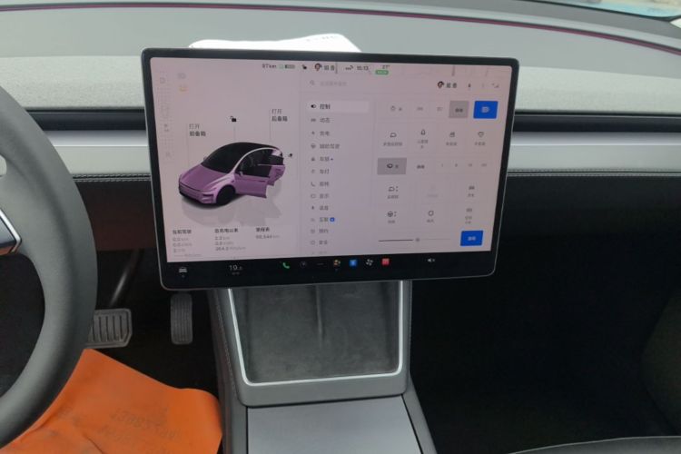 Tesla Model Y 2025 #13 Tesla Model Y 2025 immagine di auto #13