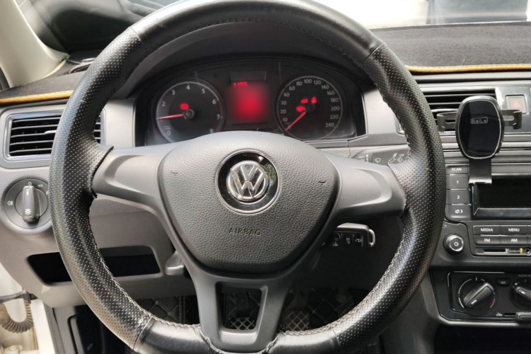 Volkswagen Santana 2020 #11 Volkswagen Santana 2020 car image #11