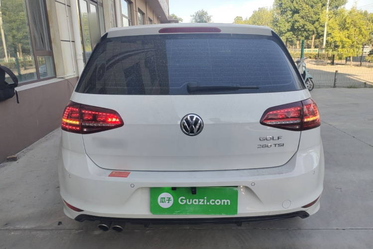 Volkswagen Golf 2016 car image #6