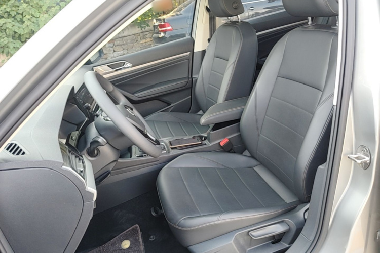 Volkswagen Lavida 2019 #19 Volkswagen Lavida 2019 car image #19