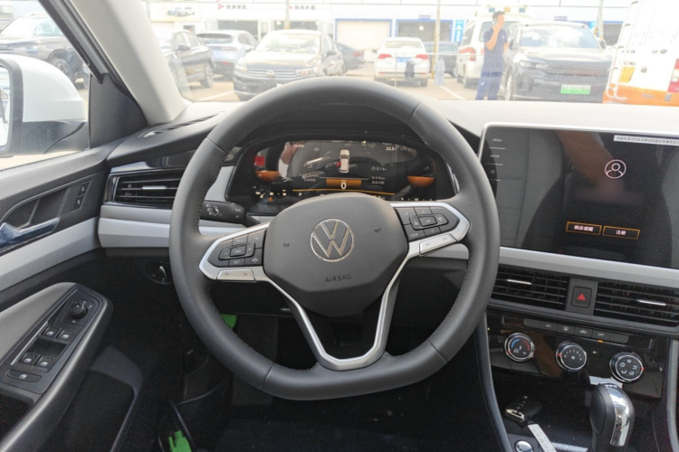 Volkswagen Bora 2026 #11 Volkswagen Bora 2026 car image #11