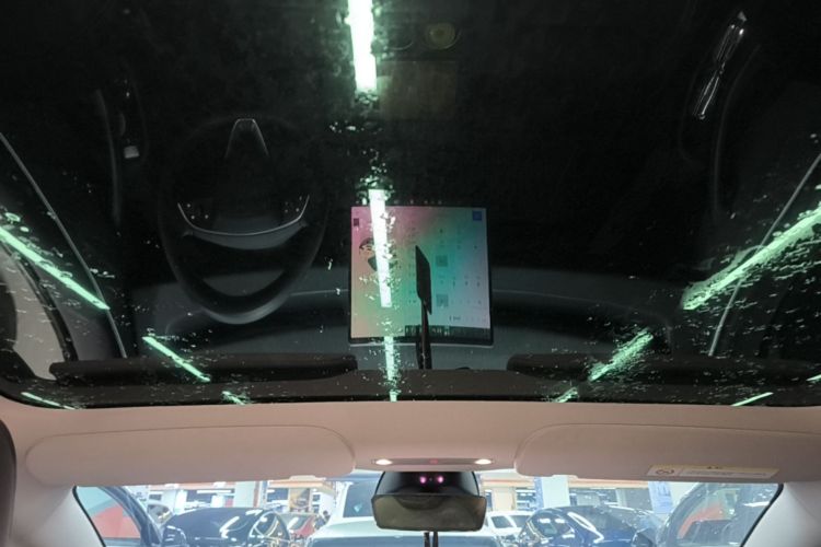 Tesla Model 3 2024 car image #18