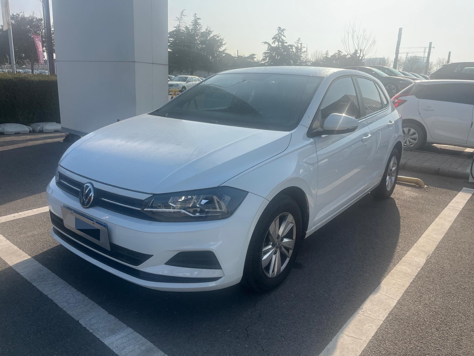 Volkswagen Polo 2023 car image 