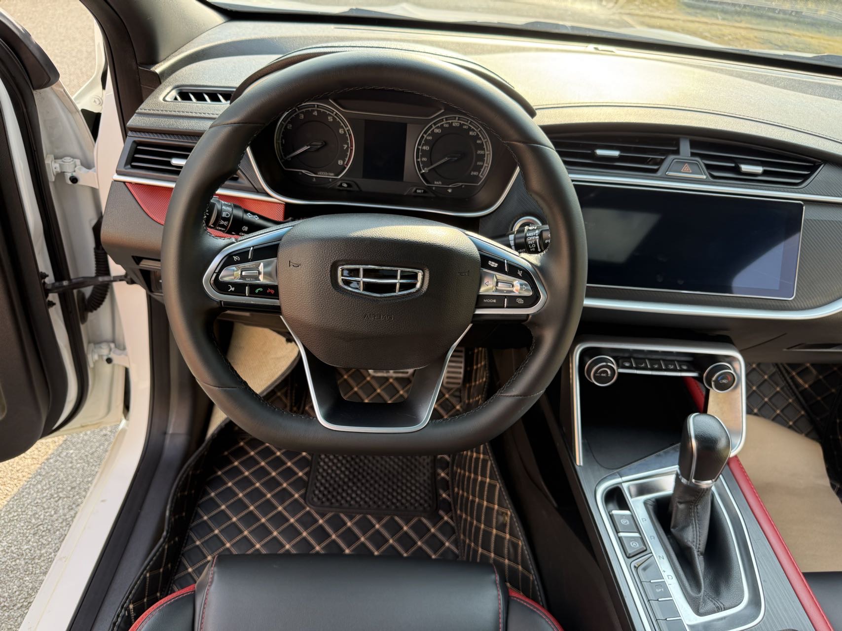 GEELY Binray 2022 imagem de carro #6