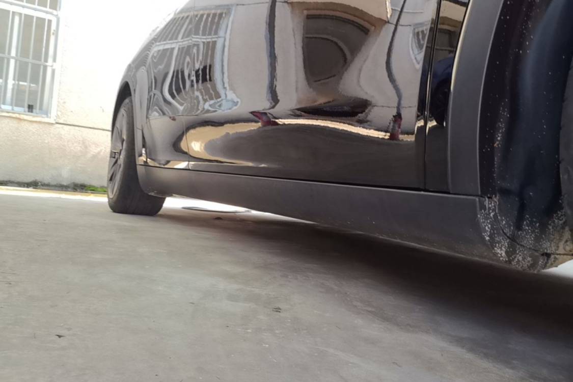 Tesla Model Y 2023 immagine di auto #9