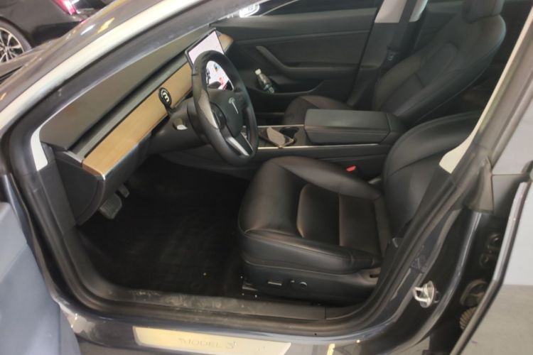 Tesla Model 3 2020 صورة سيارة #15