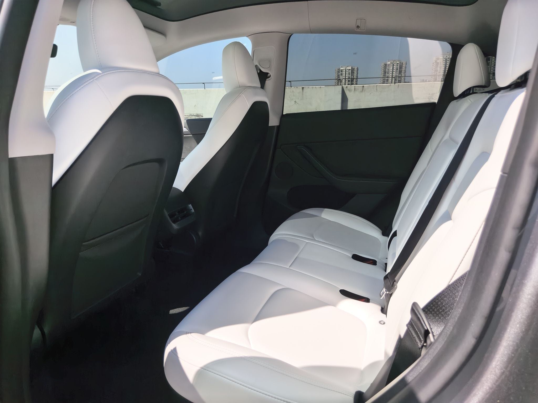 Tesla Model Y 2024 #7 Tesla Model Y 2024 car image #7