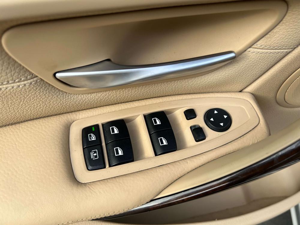 BMW 3 Series 2015 #26 BMW 3 Series 2015 car image #26