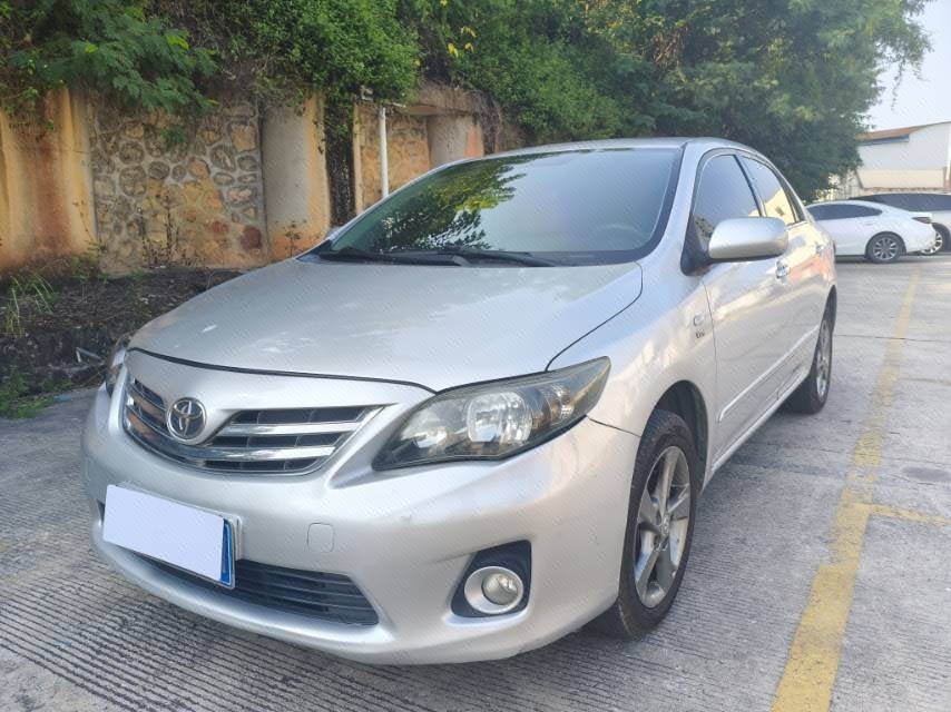 Toyota Corolla 2013 Toyota Corolla 2013 car image