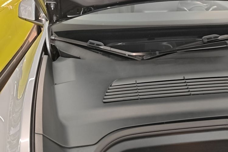Tesla Model Y 2024 #26 Tesla Model Y 2024 car image #26