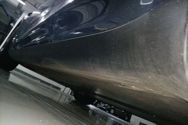 Tesla Model Y 2025 car image #21