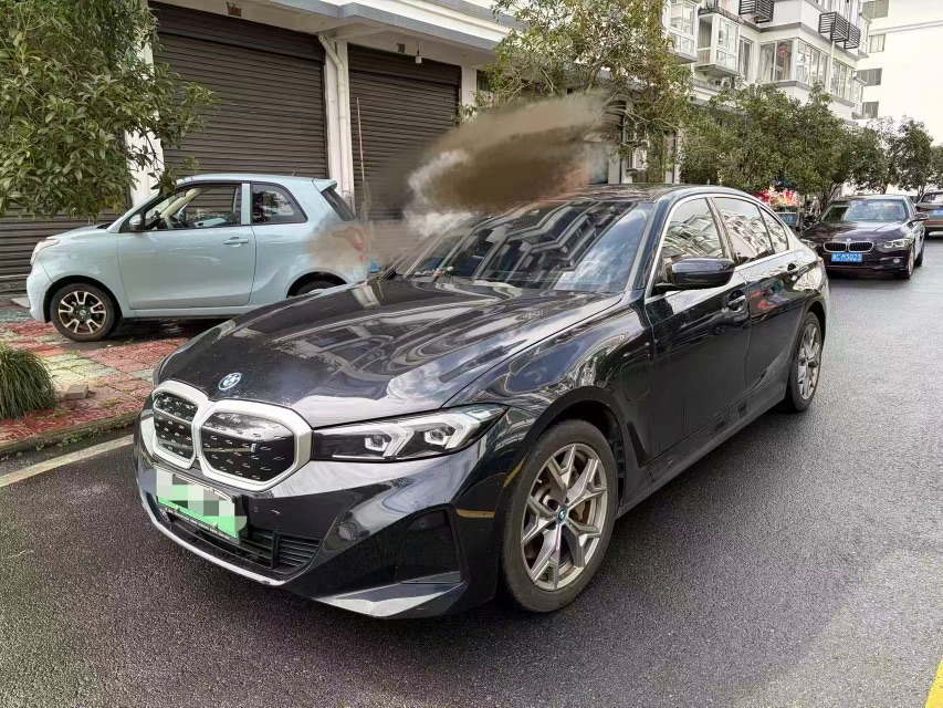 BMW i3 2023 BMW i3 2023 car image