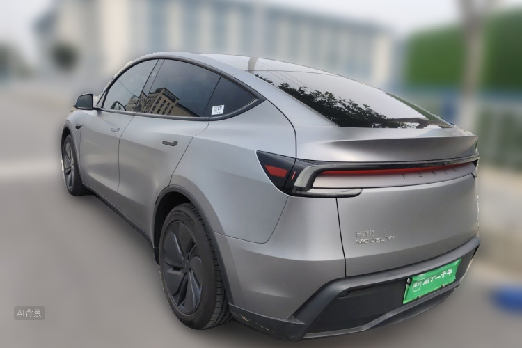 Tesla Model Y 2025 #5 Tesla Model Y 2025 car image #5