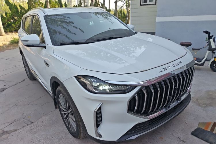 Jetour X70 PLUS 2025 car image #4
