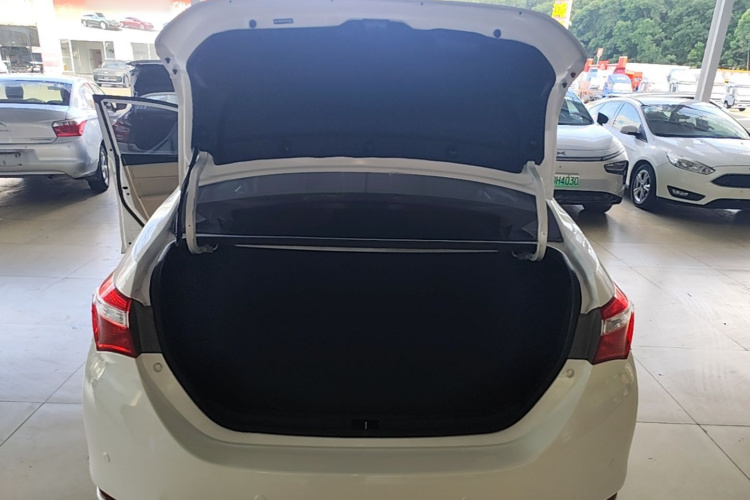 Toyota Corolla 2016 car image #19