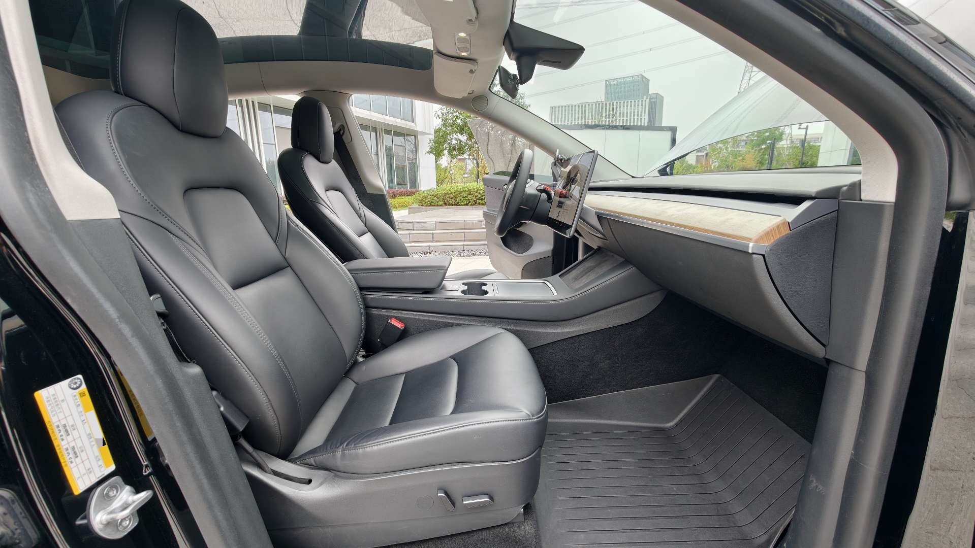 Tesla Model Y 2022 imagem de carro #8