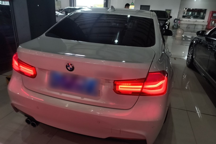 BMW 3 Series 2017 car image #6