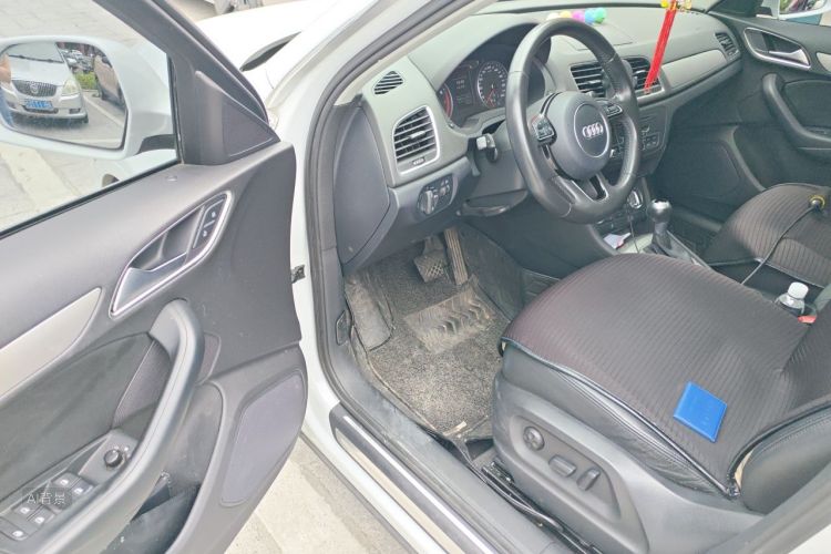 Audi Q3 2015 #18 Audi Q3 2015 car image #18