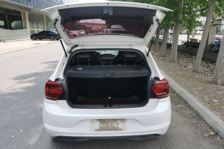 Volkswagen Polo 2020 car image #19