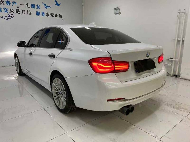 BMW 3 Series 2018 #8 BMW 3 Series 2018 car image #8