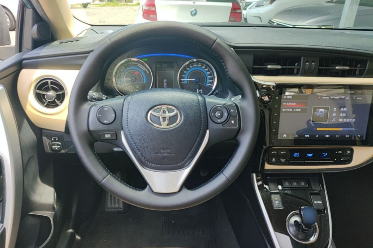 Toyota Corolla 2017 car image #11