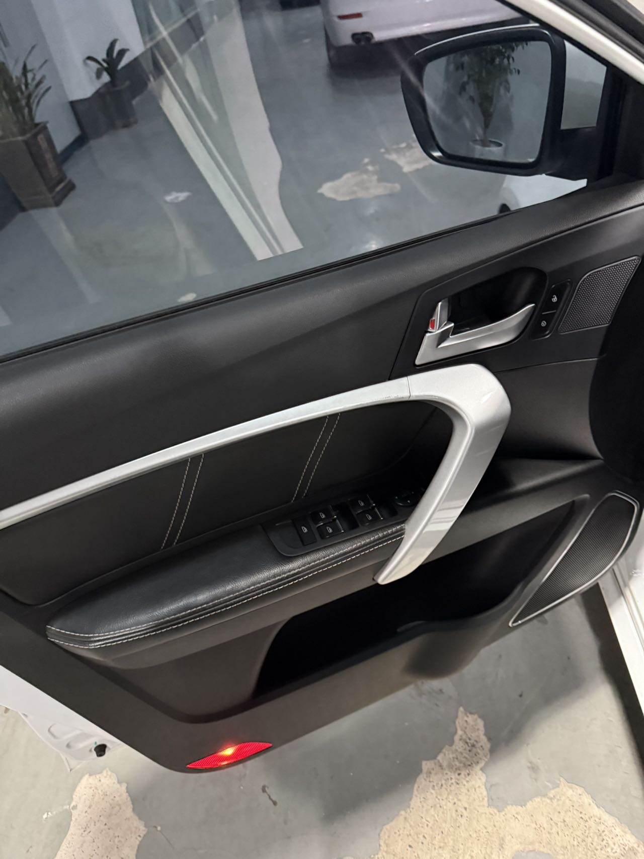 GEELY Emgrand 2016 #5 GEELY Emgrand 2016 car image #5