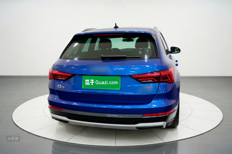 Audi Q3 2019 car image #6