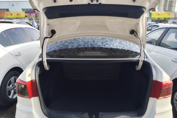 Volkswagen Santana 2020 car image #19