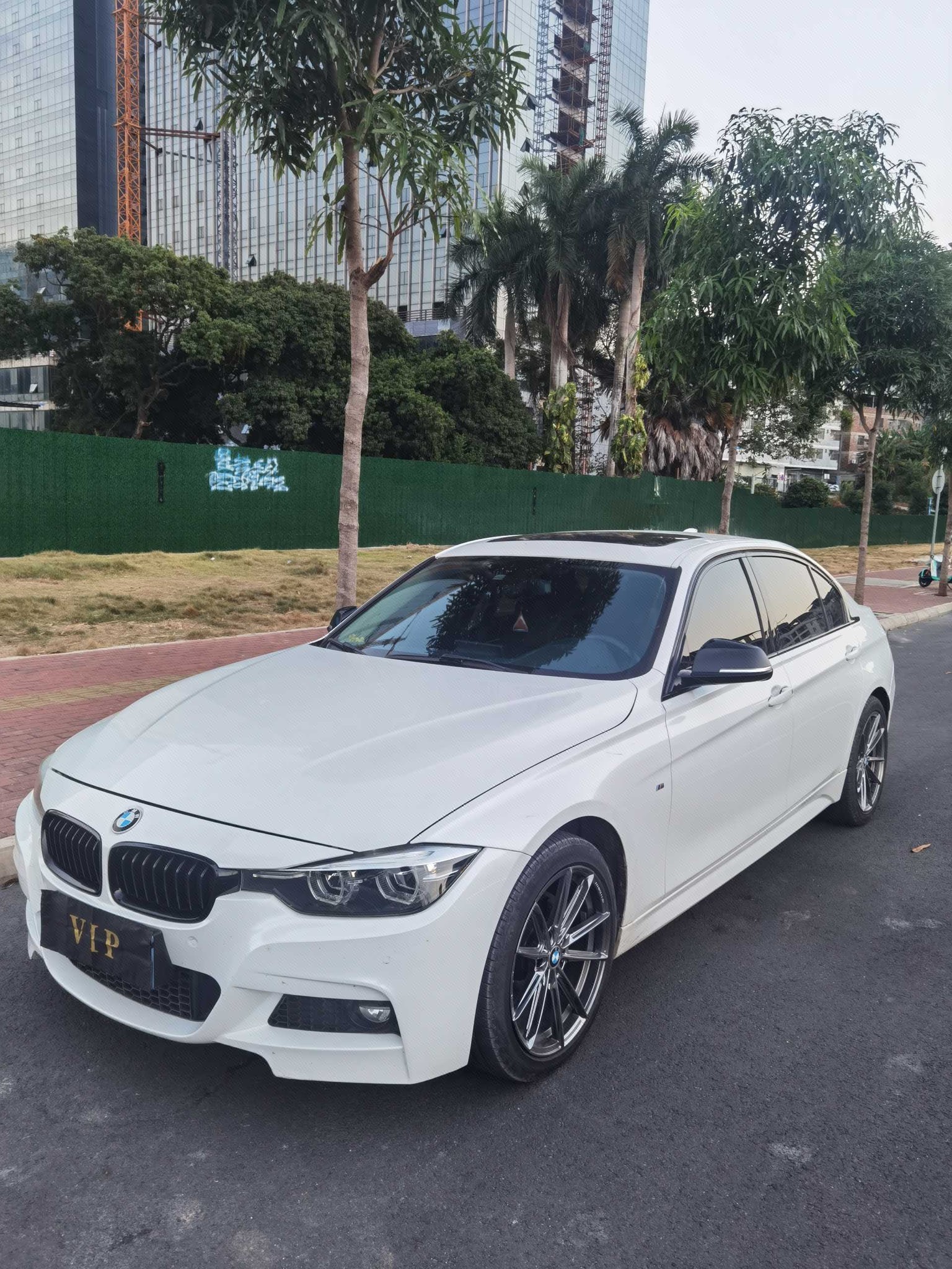 BMW 3 Series 2018 BMW 3 Series 2018 immagine di auto