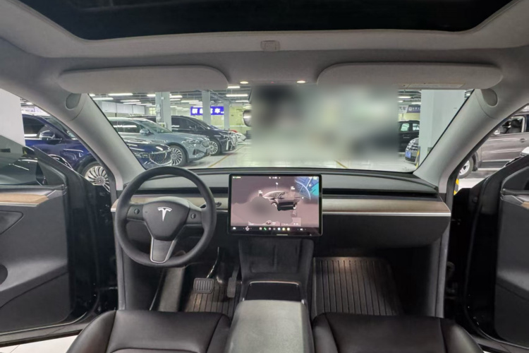 Tesla Model Y 2023 #11 Tesla Model Y 2023 car image #11