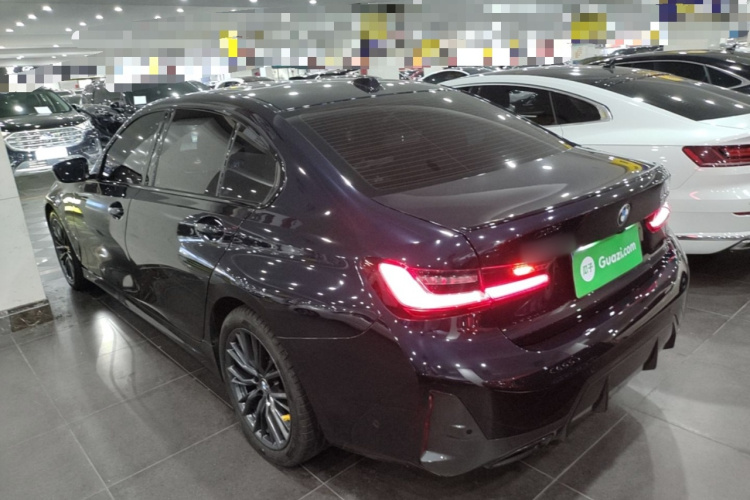 BMW 3 Series 2024 car image #7